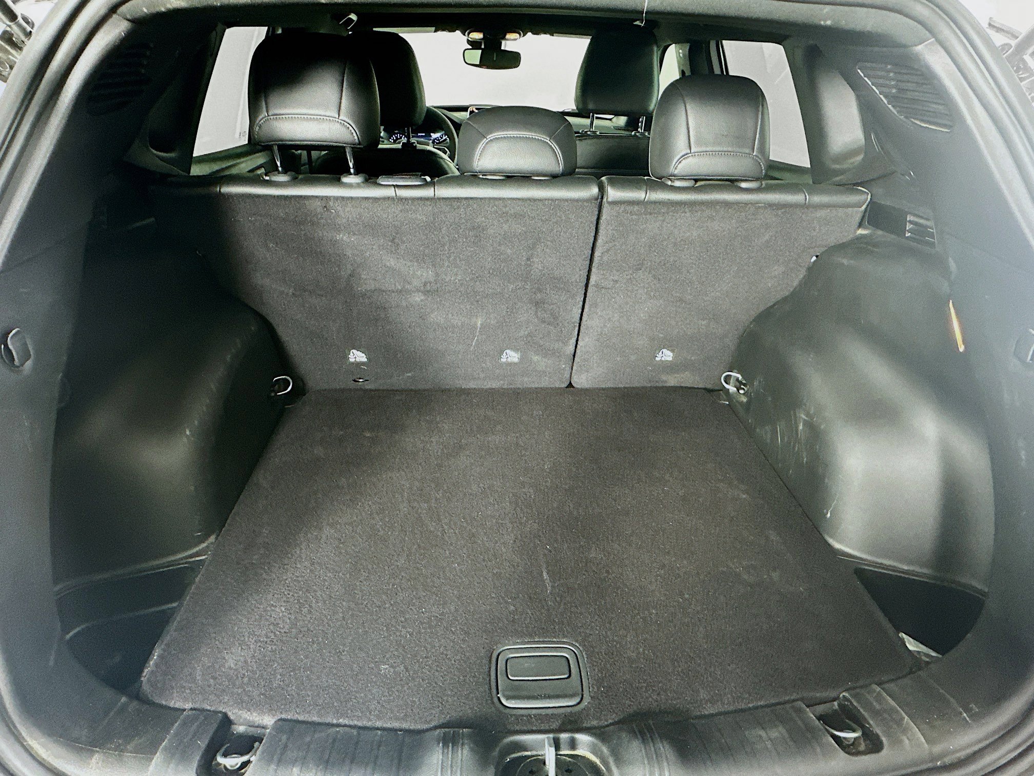 Certified 2025 Jeep Compass Latitude image 32