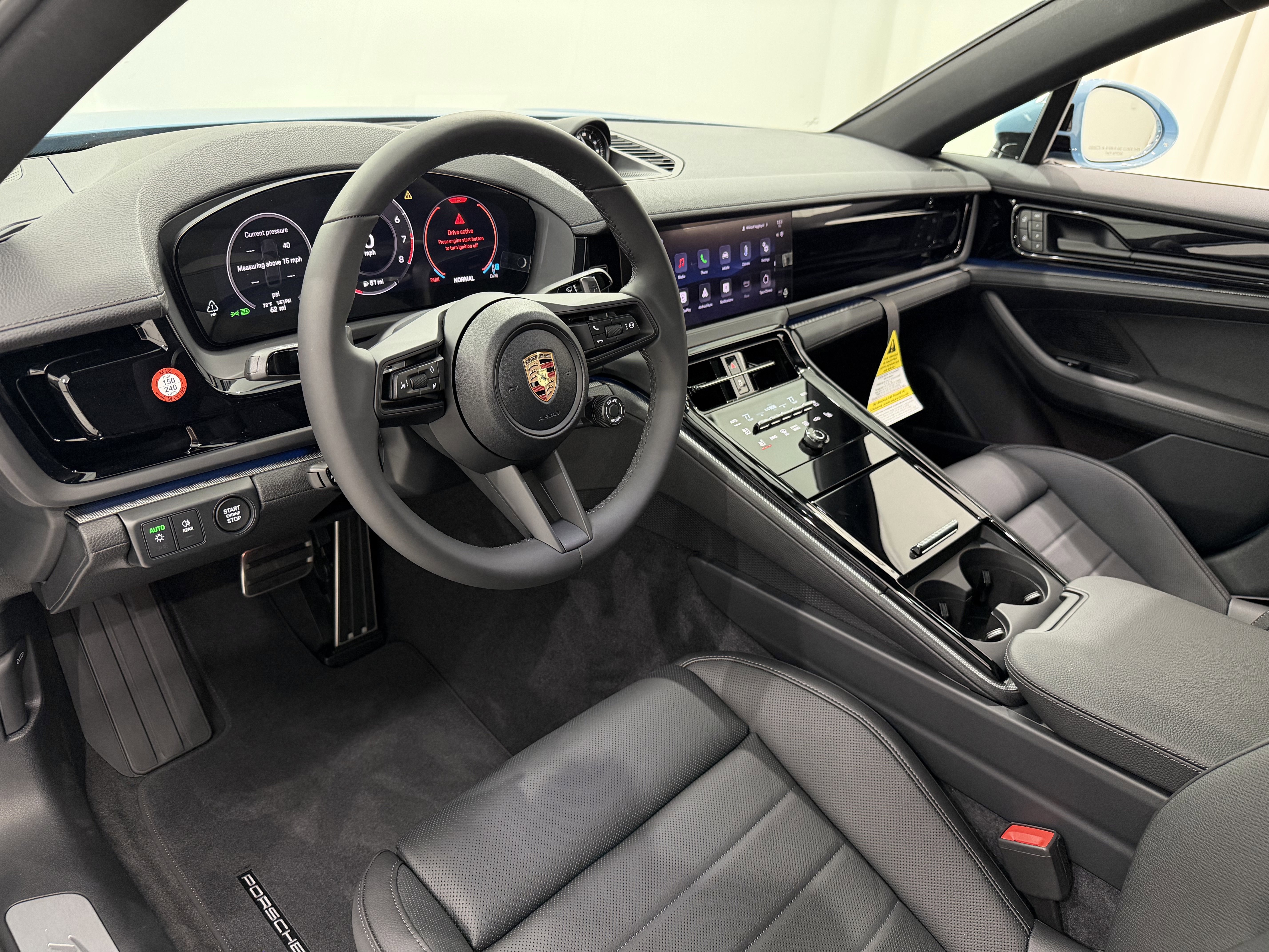 New 2026 Porsche Panamera 4 image 4