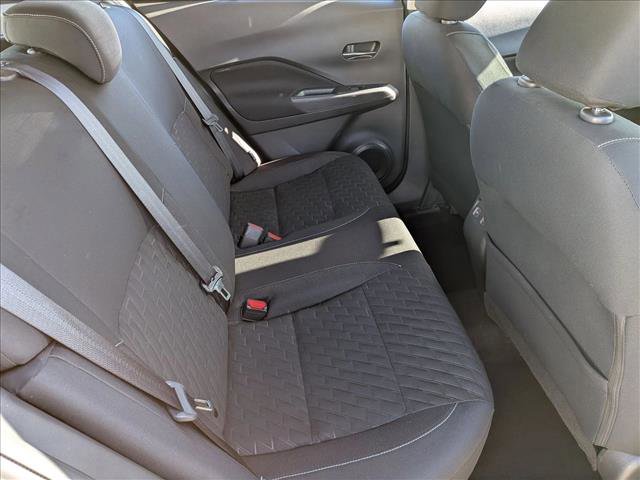 Used 2022 Nissan Kicks SV image 18