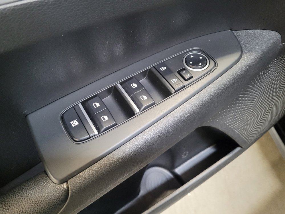 Used 2023 Kia Forte LXS FWD image 27
