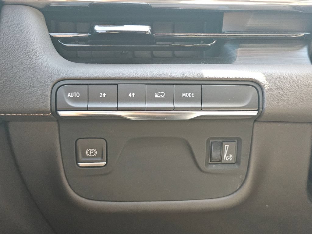 Certified 2021 Cadillac Escalade Premium Luxury AWD/4WD image 37