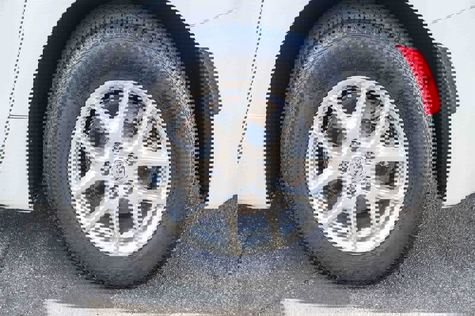 Used 2024 Chrysler Pacifica Touring-L image 10