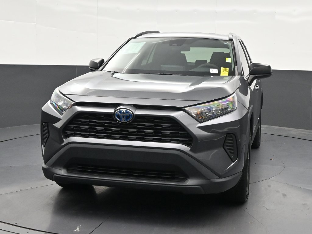 Used 2022 Toyota RAV4 LE AWD/4WD image 9