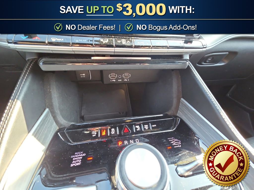 Used 2024 Jeep Wagoneer L Series III w/ Flexible Seating Group image 27