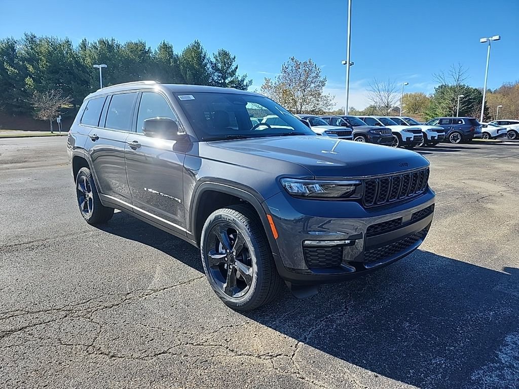 New 2025 Jeep Grand Cherokee L Limited w/ Black Appearance Package AWD/4WD image 1