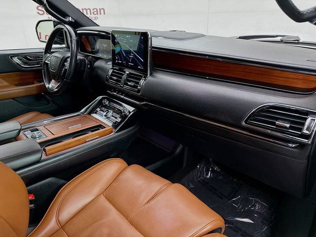 Used 2019 Lincoln Navigator Reserve w/ Cargo Package AWD/4WD image 32