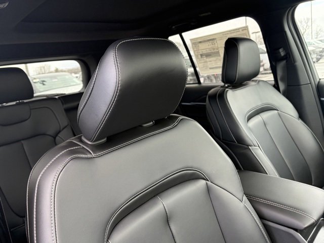 New 2026 Jeep Grand Cherokee Limited w/ Limited Altitude Package image 29