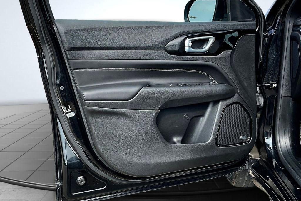 Used 2023 Jeep Compass High Altitude image 23