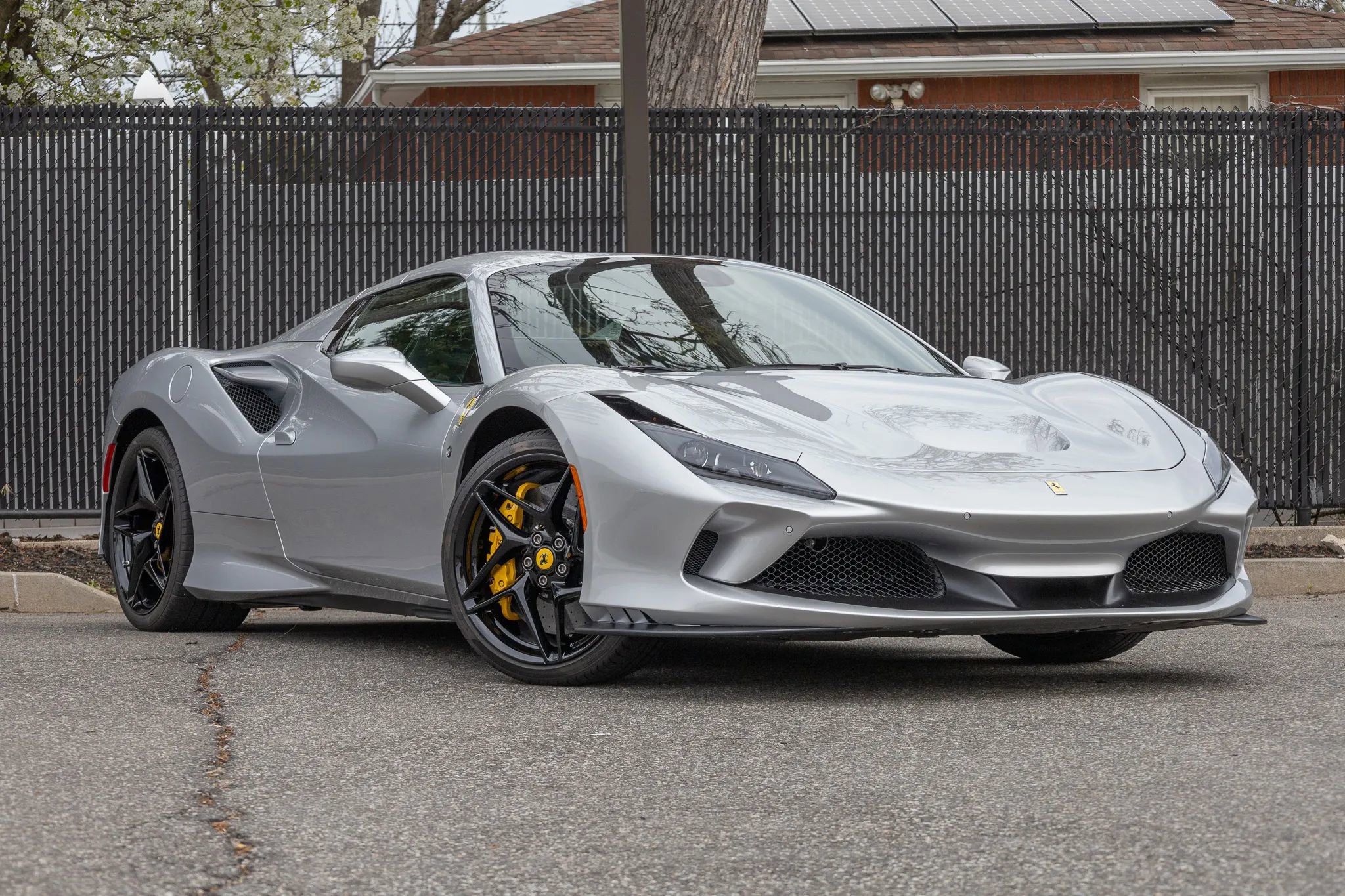 Used 2022 Ferrari F8 Tributo RWD image 4