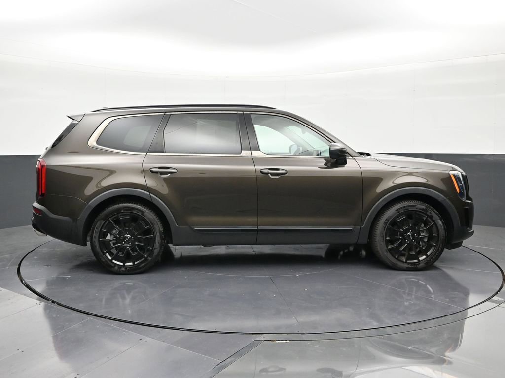 Used 2022 Kia Telluride EX w/ EX Premium Package image 6