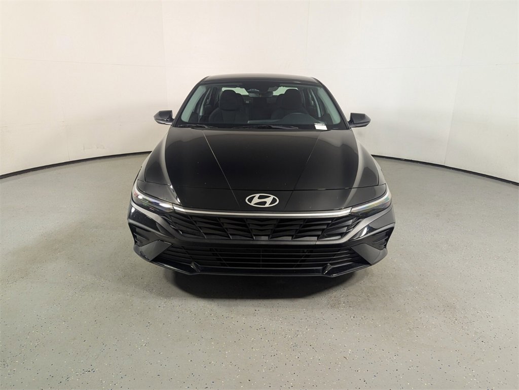 Certified 2024 Hyundai Elantra Blue image 2