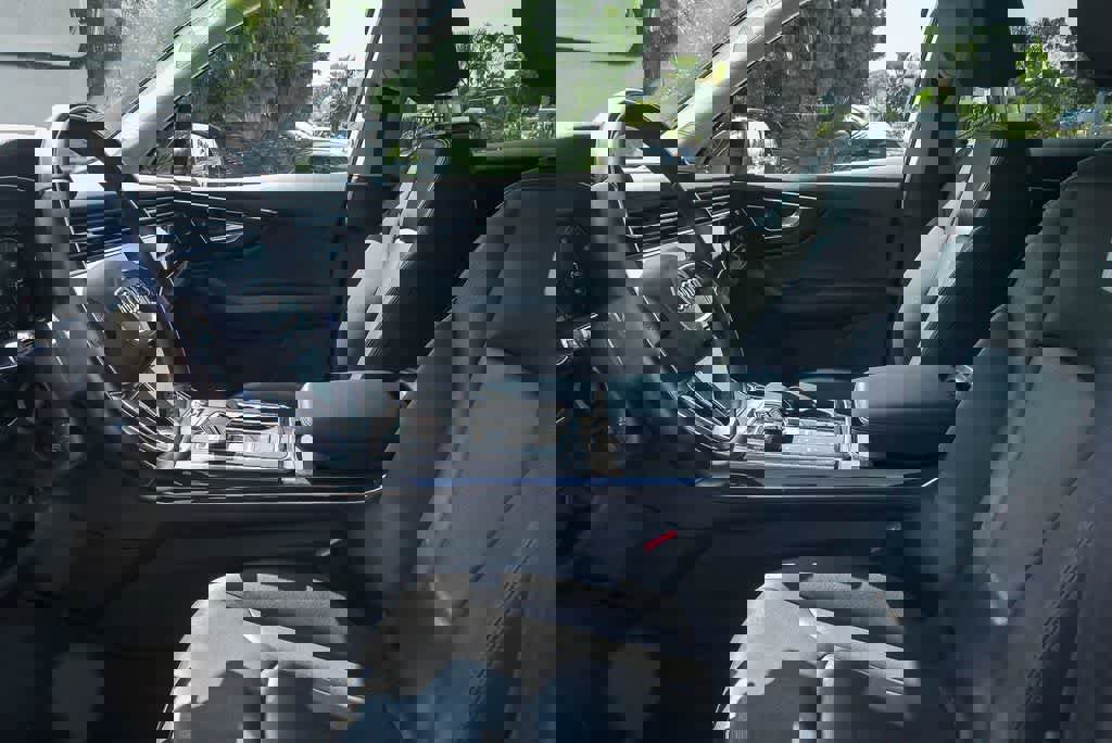 Used 2024 Audi Q7 2.0T Premium Plus image 16