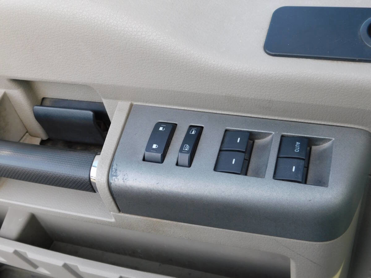 Used 2008 Ford F350 XLT image 17