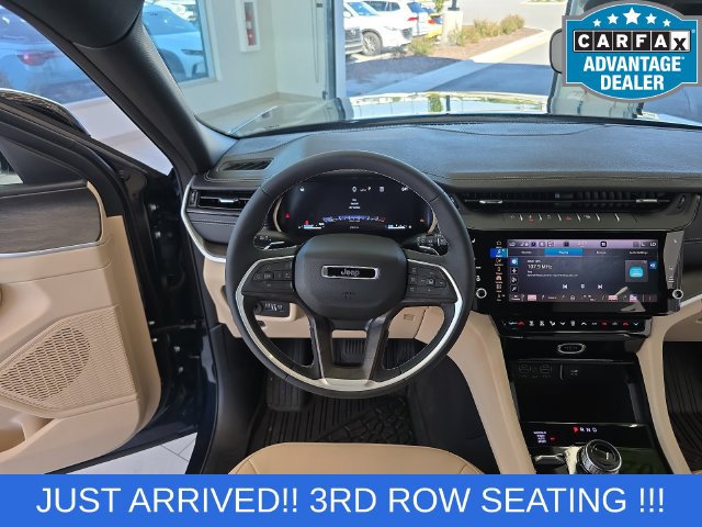 Used 2026 Jeep Grand Cherokee Limited AWD/4WD image 16
