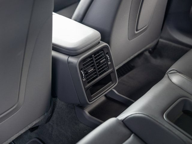 New 2025 Porsche Taycan AWD/4WD image 30