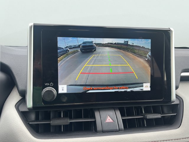 Used 2024 Toyota RAV4 XLE FWD image 25