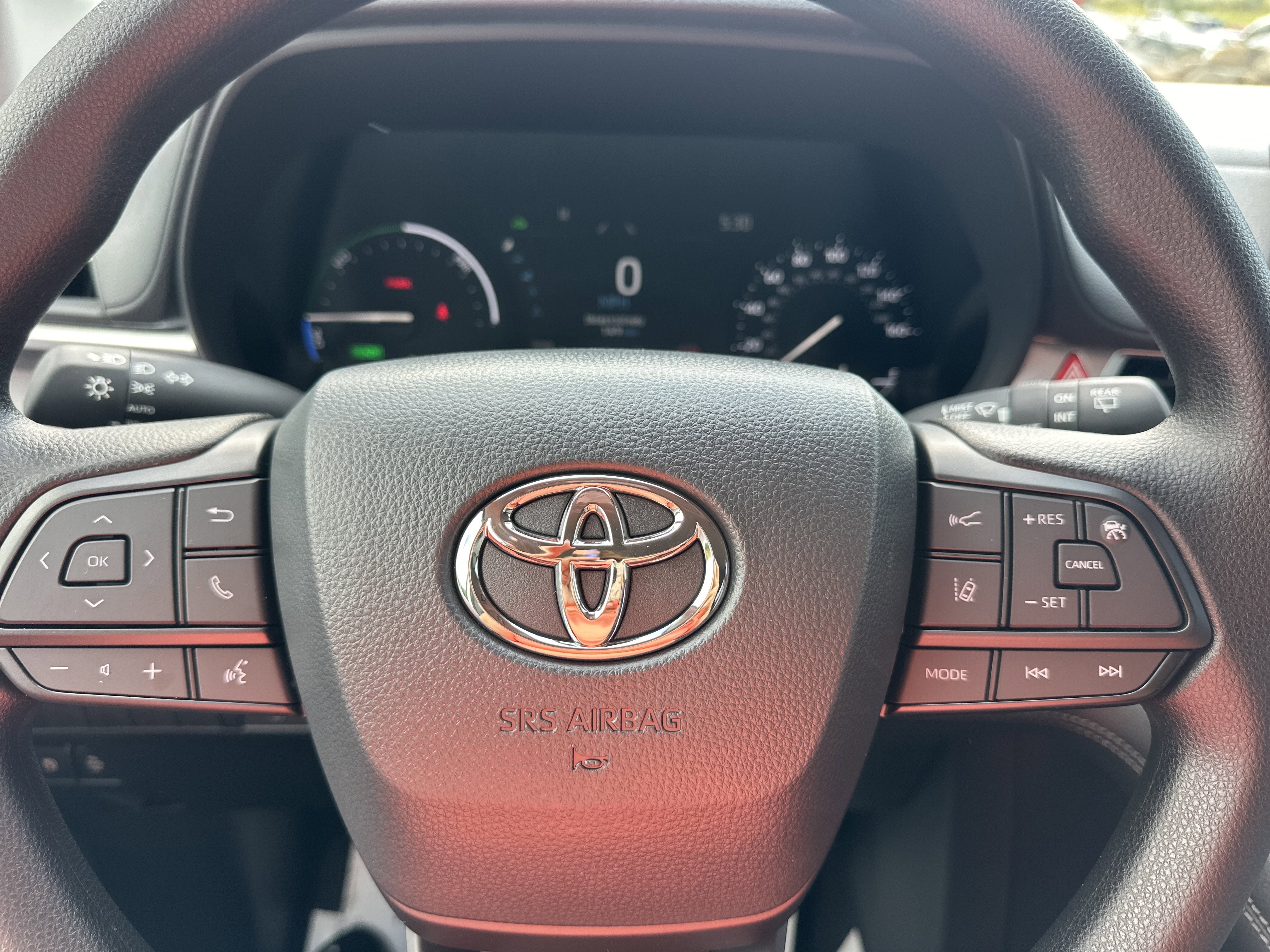 New 2025 Toyota Sienna LE image 11