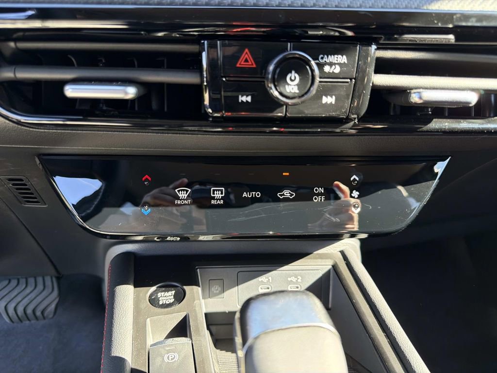 New 2026 Nissan Kicks SR FWD image 29