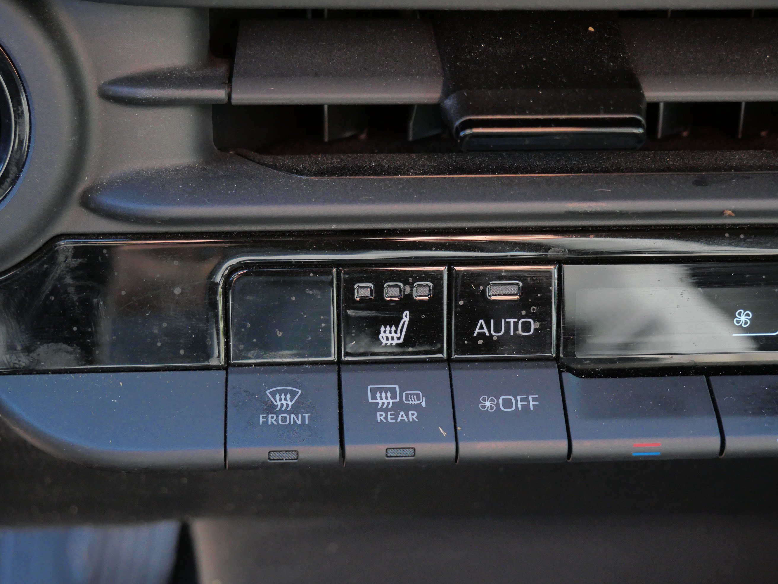 Used 2023 Toyota Crown AWD/4WD image 31
