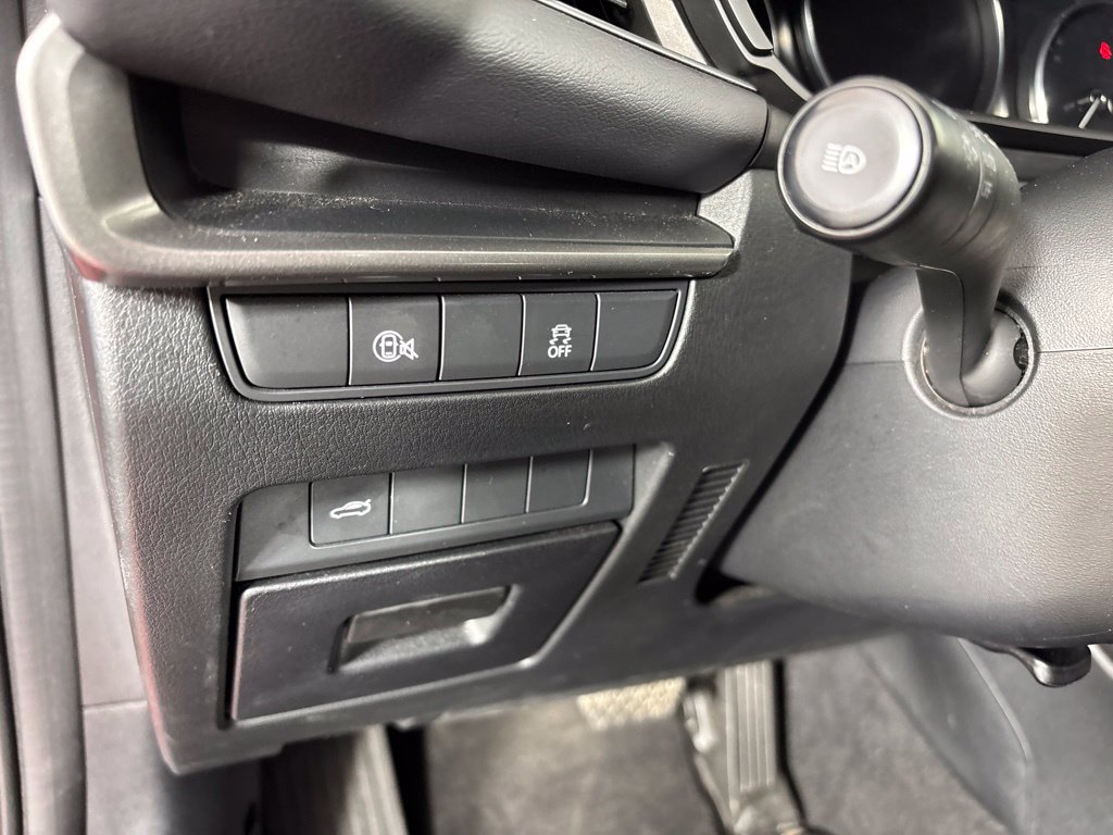 Used 2025 MAZDA MAZDA3 s FWD image 30