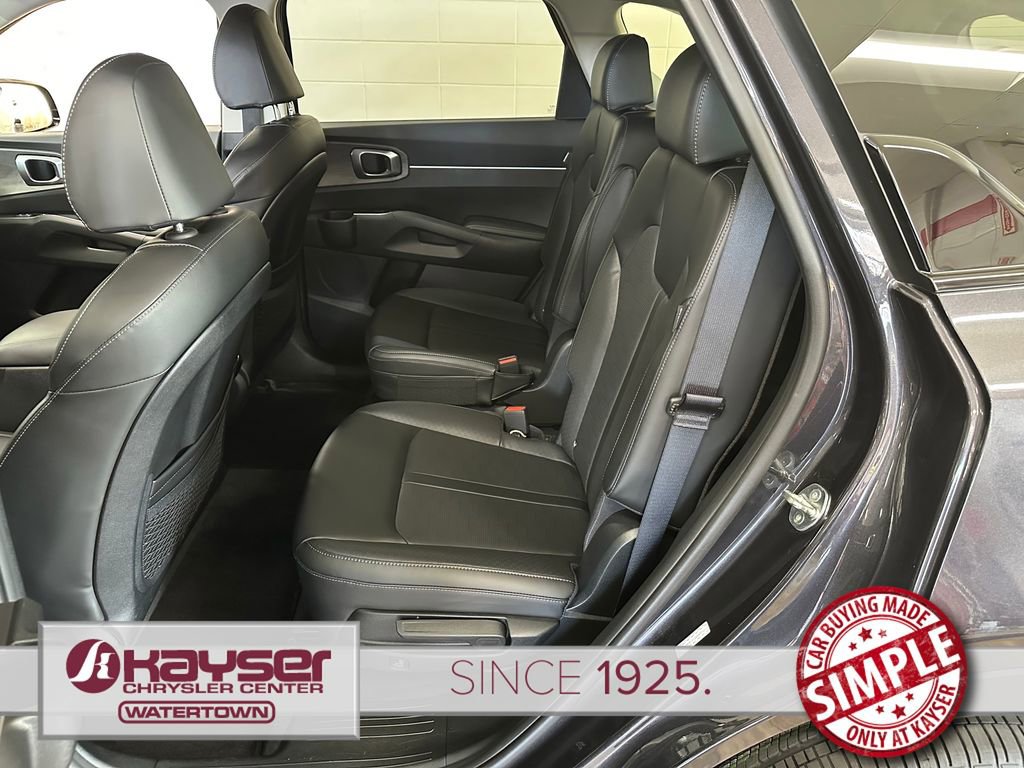 Used 2025 Kia Sorento X-Line EX AWD/4WD image 32
