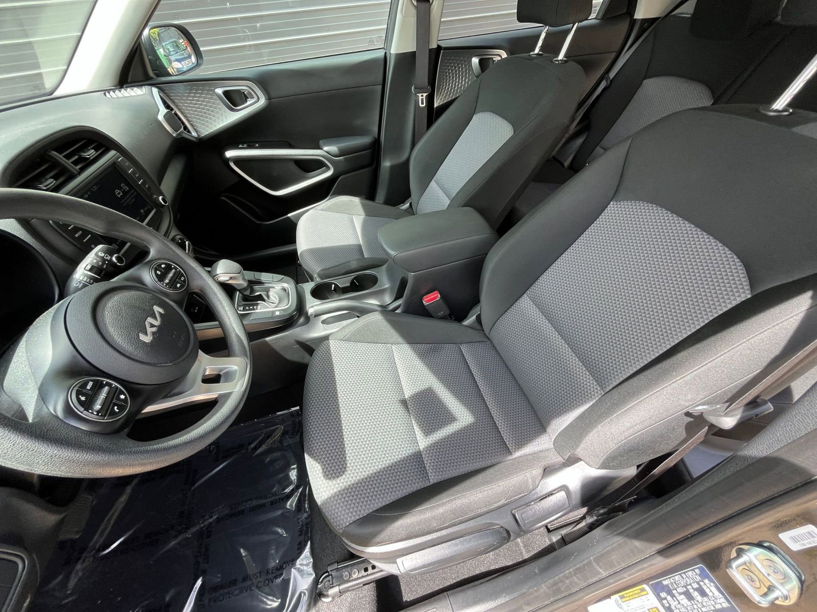 Used 2025 Kia Soul LX w/ LX Technology Package image 31