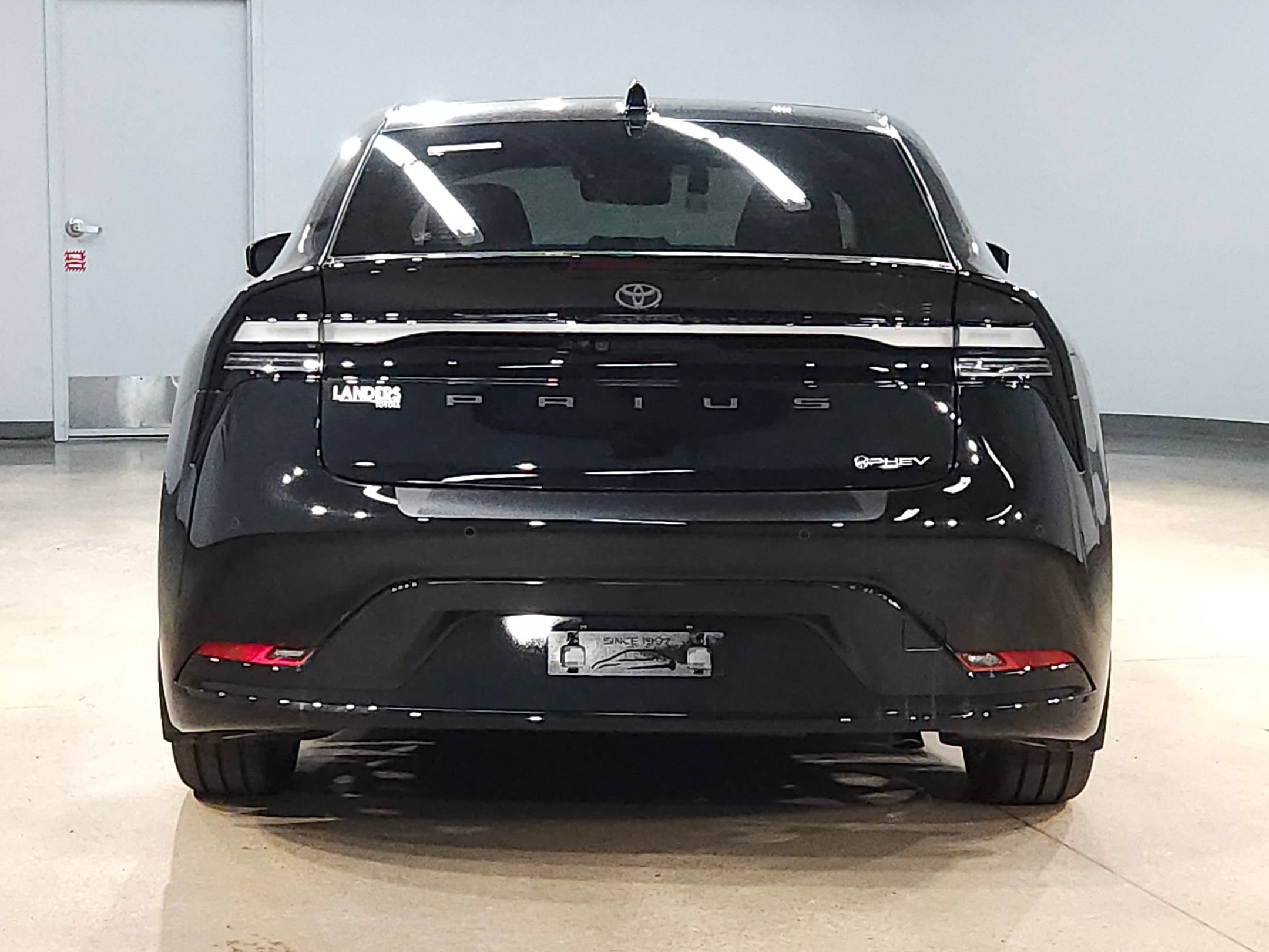 New 2027 Toyota Prius Plug-In Hybrid w/ Limited Premium Package FWD image 6
