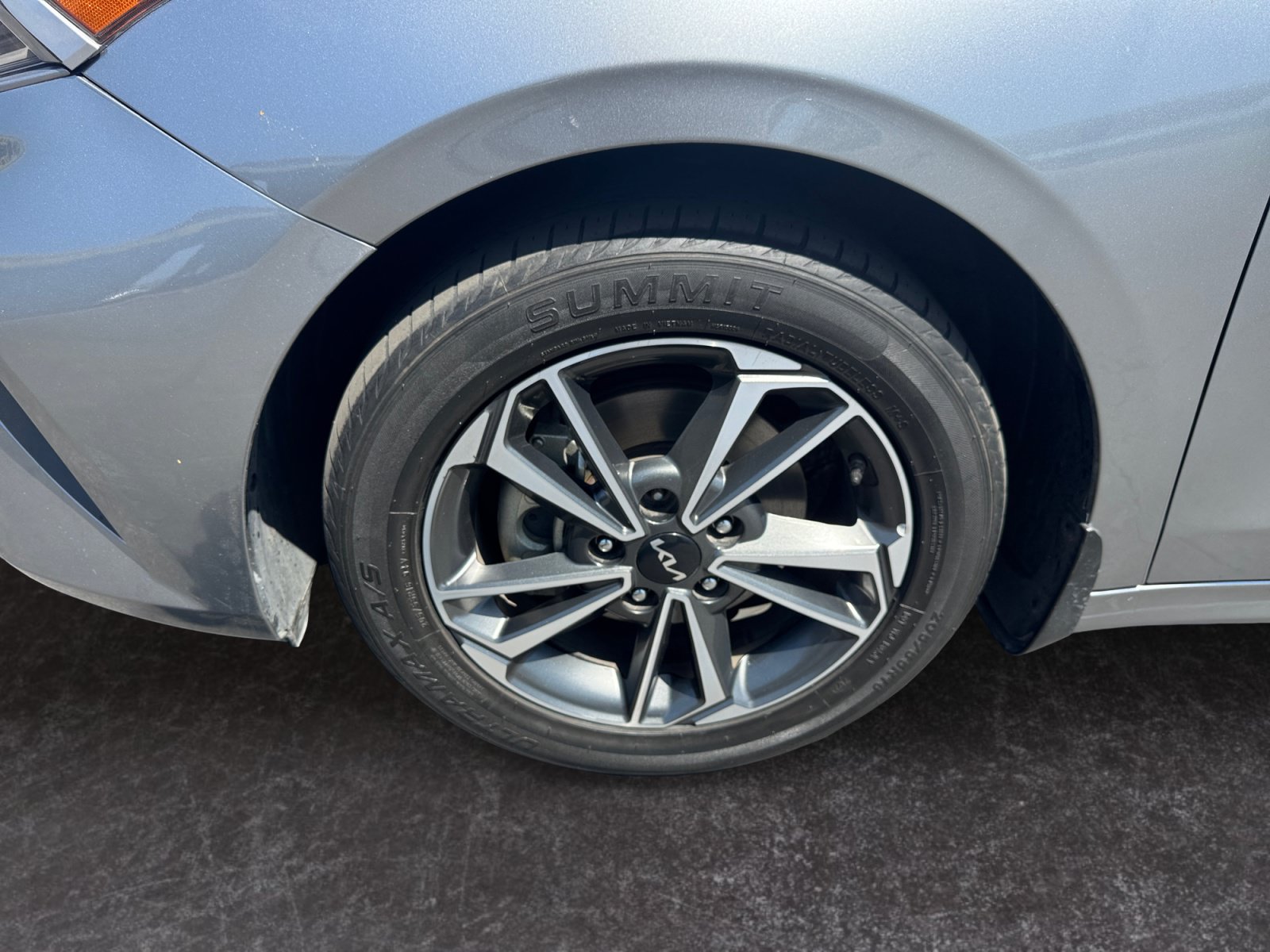 Used 2023 Kia Forte LXS w/ LXS Technology Package FWD image 14