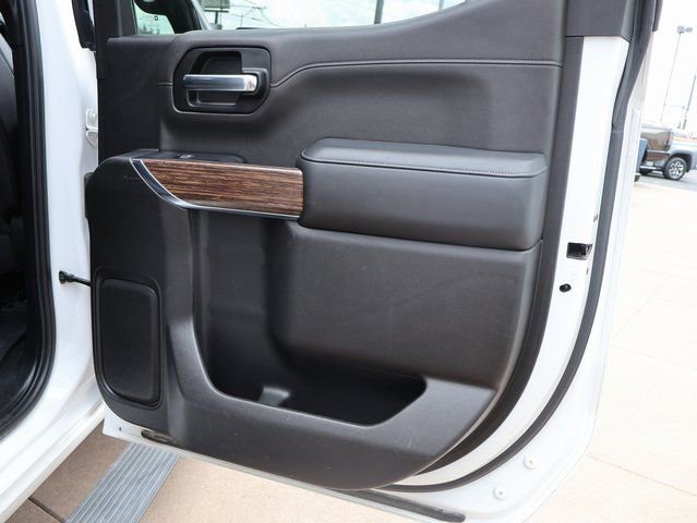 Used 2019 Chevrolet Silverado 1500 High Country w/ High Country Premium Package AWD/4WD image 16