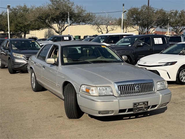 Used 2010 Mercury Grand Marquis LS image 3