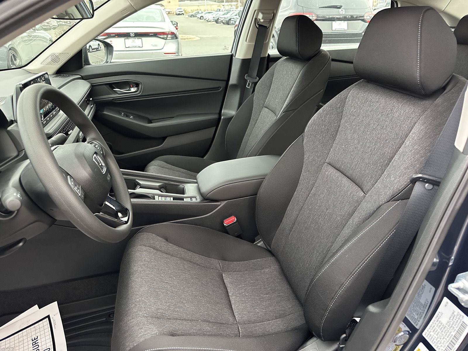 Used 2025 Honda Accord SE image 10