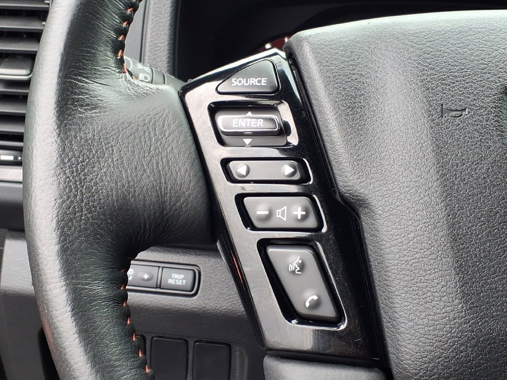 Used 2024 Nissan Frontier PRO-4X w/ Off-Road Protection Package AWD/4WD image 13