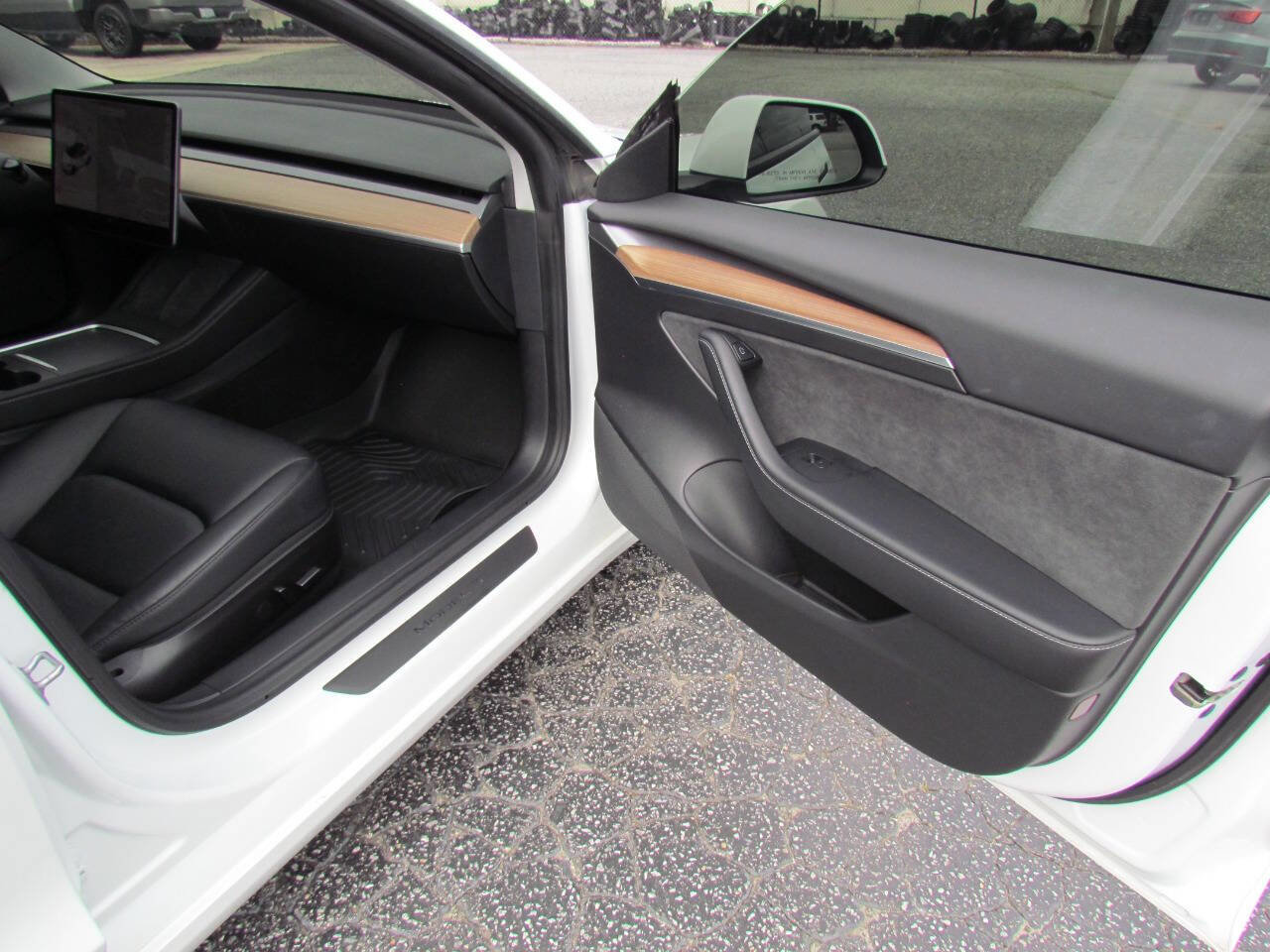 Used 2021 Tesla Model 3 Long Range image 17