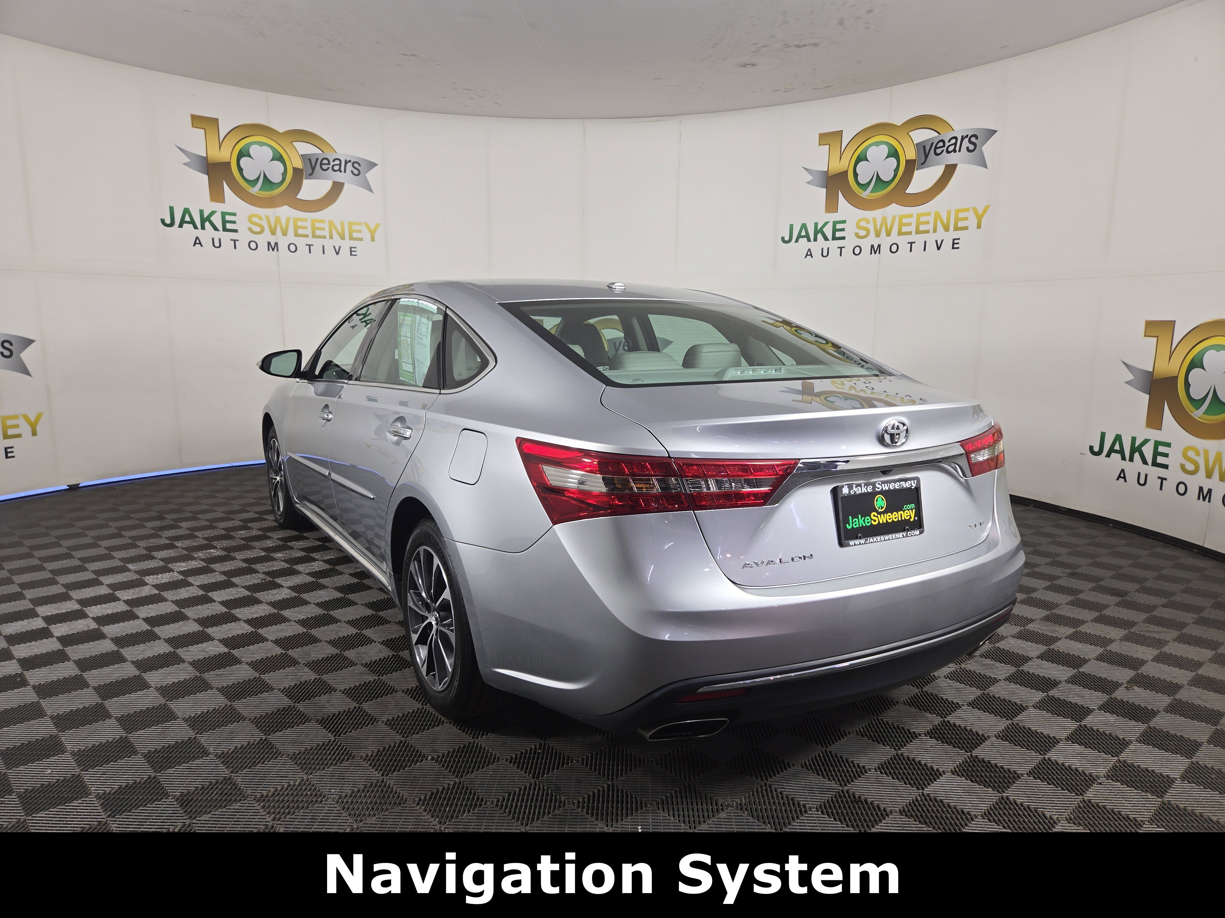 Used 2018 Toyota Avalon XLE Premium w/ Protection Package FWD image 6