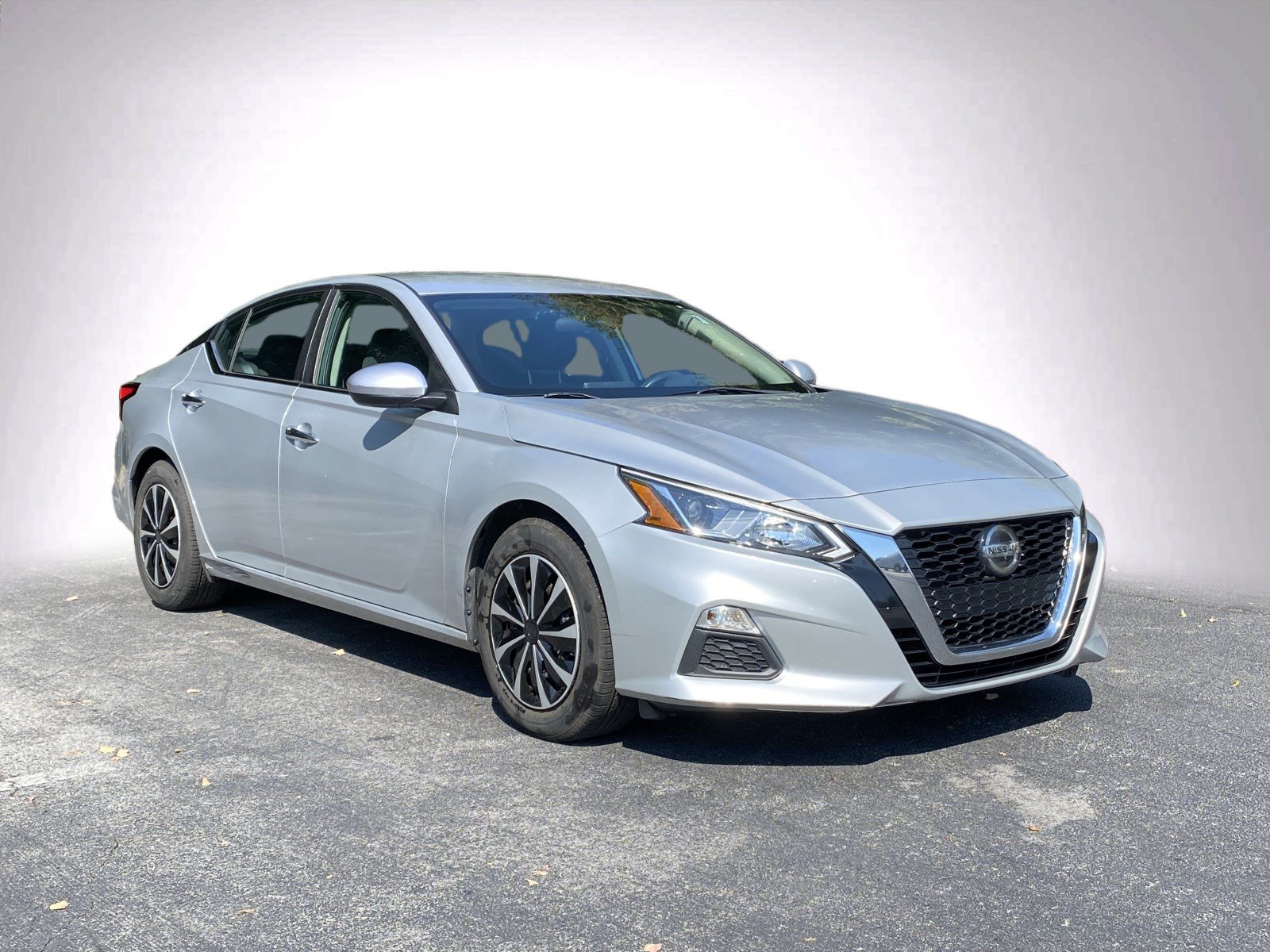 Used 2019 Nissan Altima 2.5 S FWD image 2