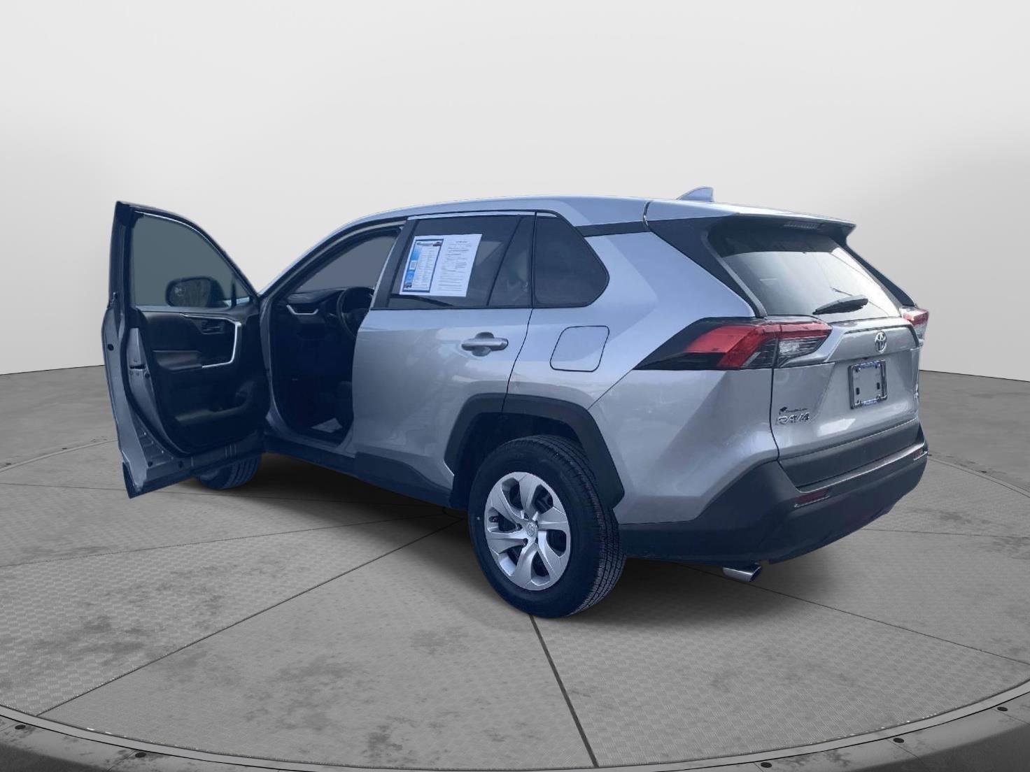 Used 2023 Toyota RAV4 LE image 10