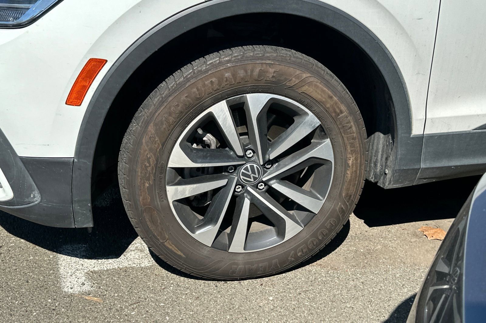 Used 2022 Volkswagen Tiguan S image 4