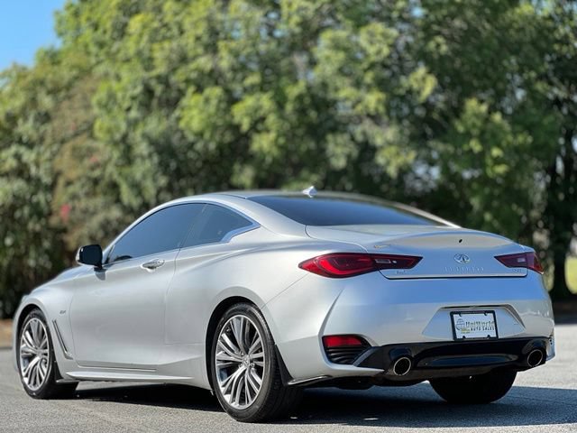 Used 2017 INFINITI Q60 2.0t w/ Premium Plus Package 2.0T AWD/4WD image 7