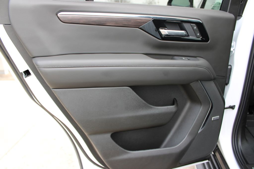 New 2025 Chevrolet Tahoe LT w/ Comfort Package image 21