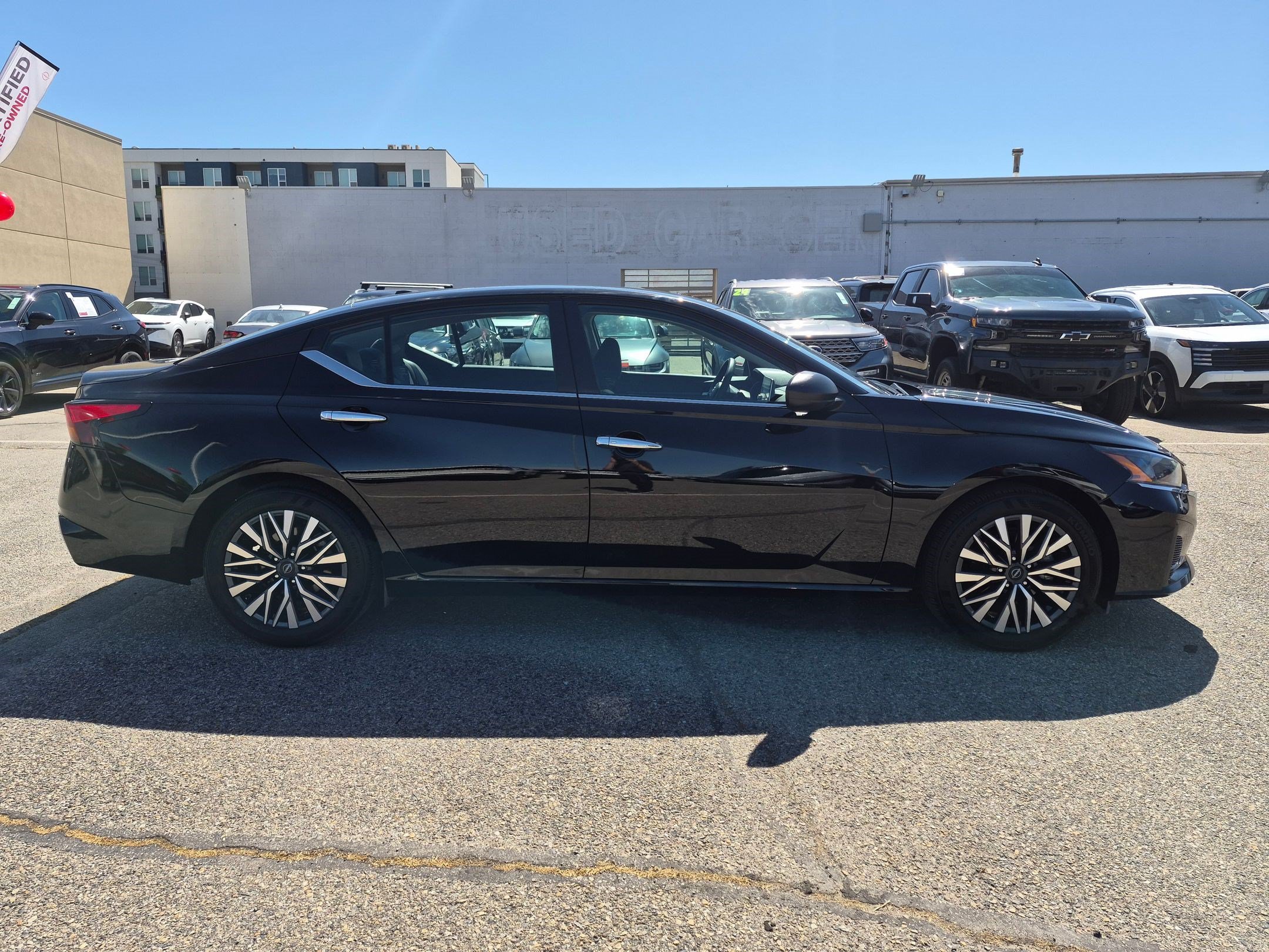 Certified 2025 Nissan Altima 2.5 SV FWD image 2