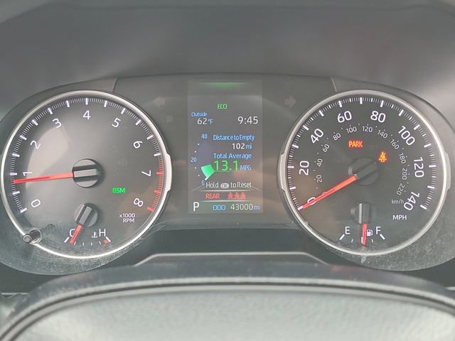 Used 2019 Toyota RAV4 XLE w/ Carpet Mat Package FWD image 10