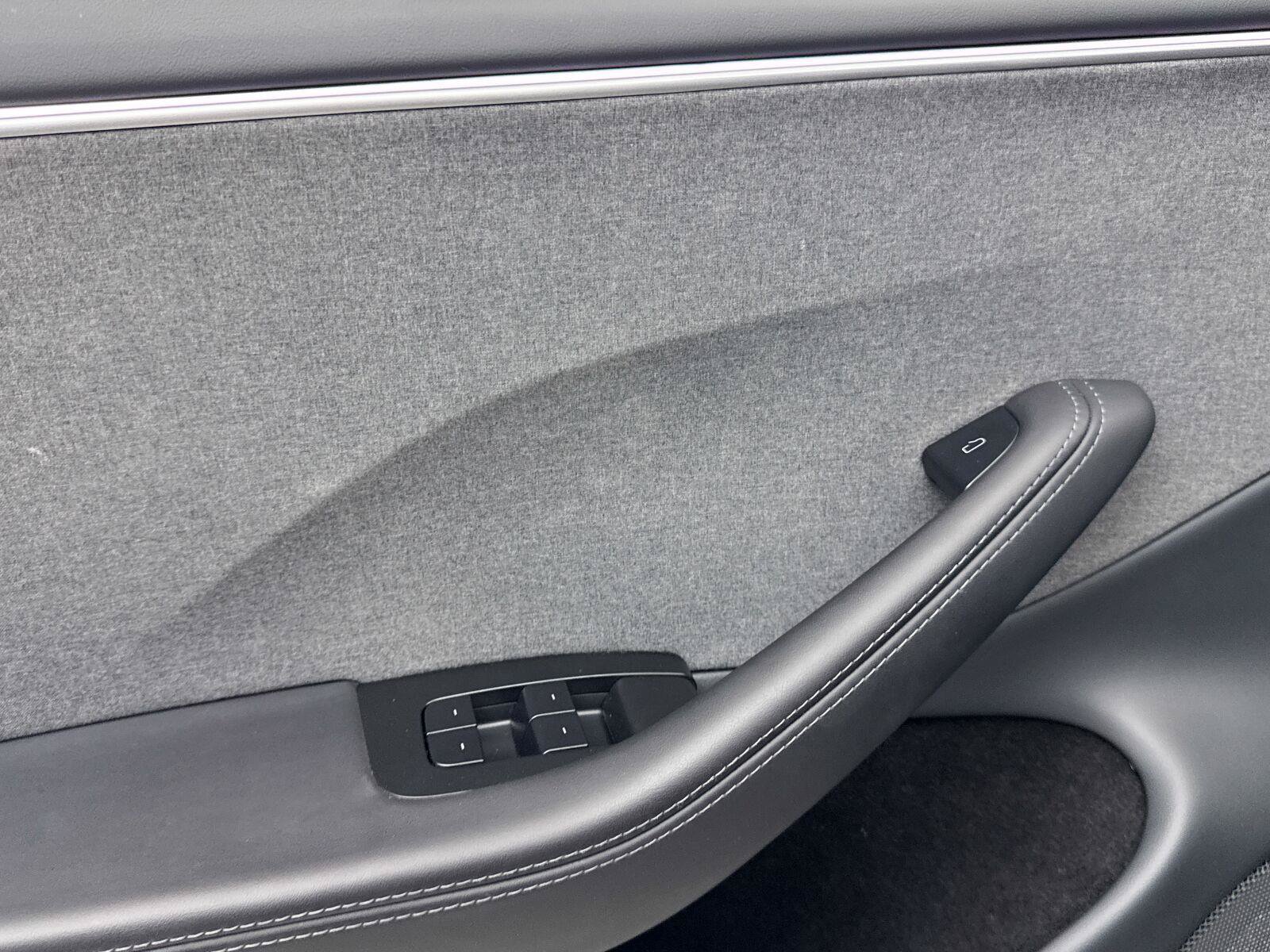 Used 2025 Tesla Model 3 Long Range RWD image 31