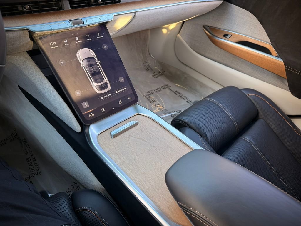 Used 2023 Lucid Air Grand Touring image 42