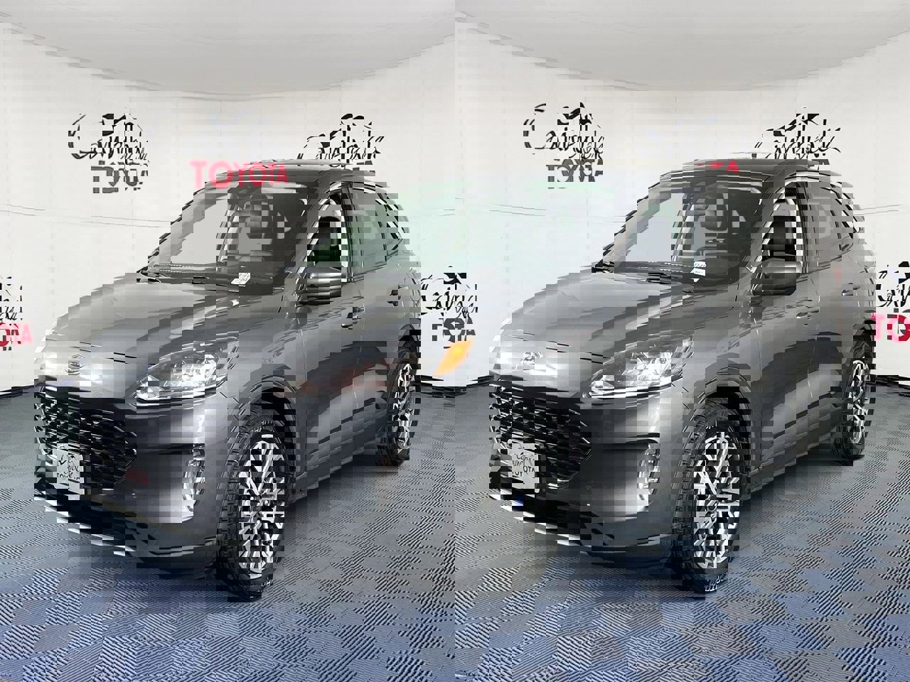 Used 2022 Ford Escape SEL image 2