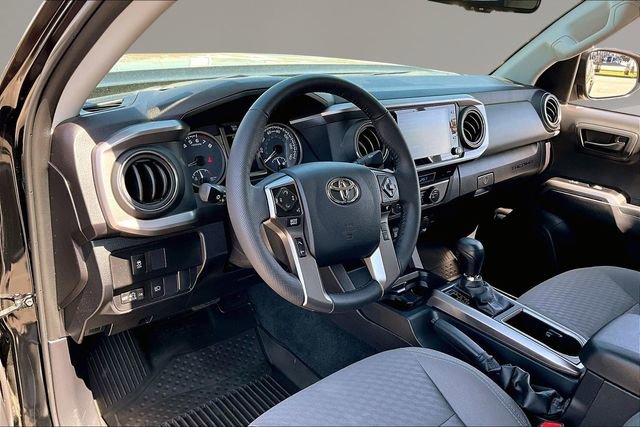 Used 2023 Toyota Tacoma SR5 w/ Technology Package image 14