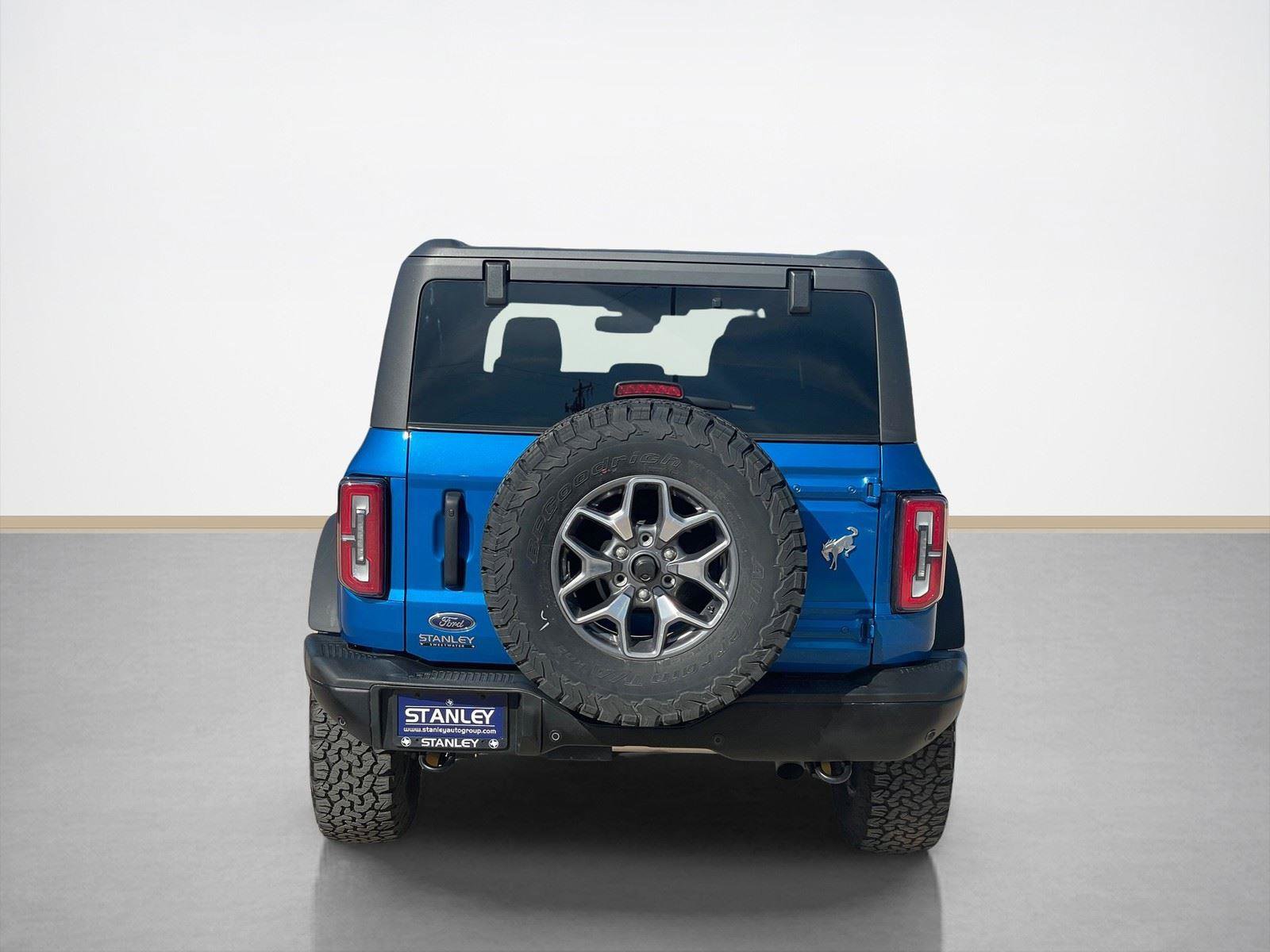 Used 2025 Ford Bronco Badlands image 6