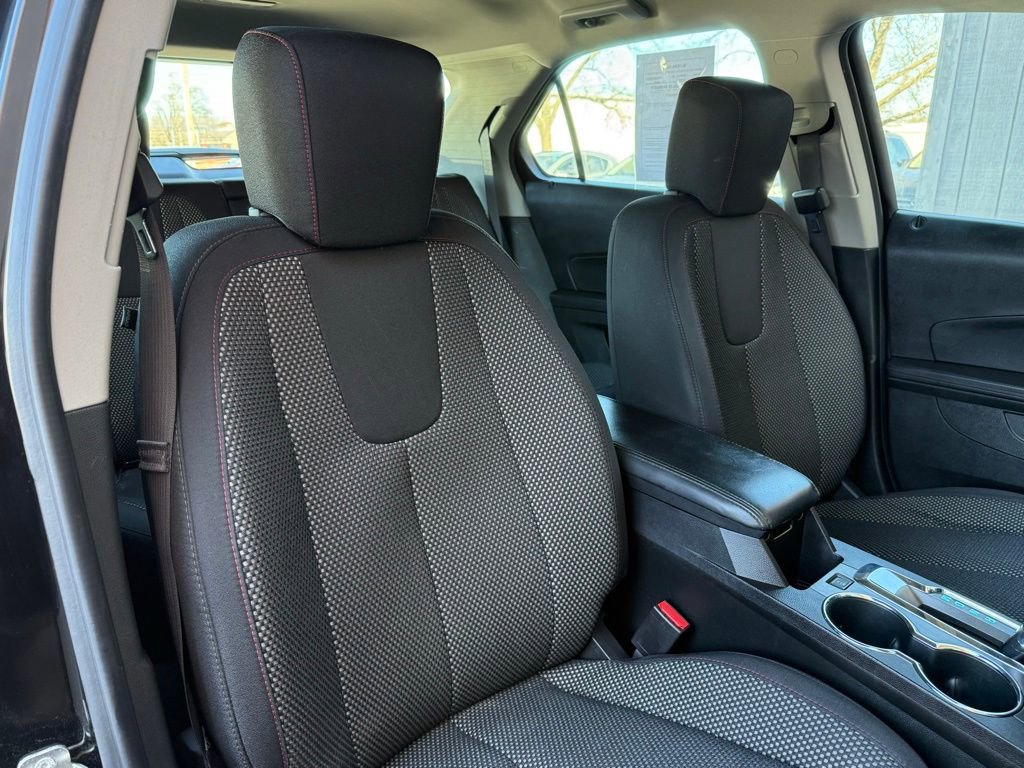 Used 2017 Chevrolet Equinox LS image 18