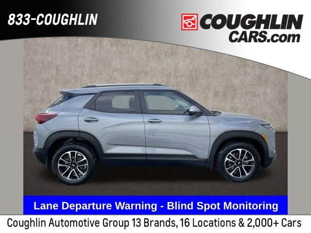 Used 2025 Chevrolet TrailBlazer LT w/ Driver Confidence Package