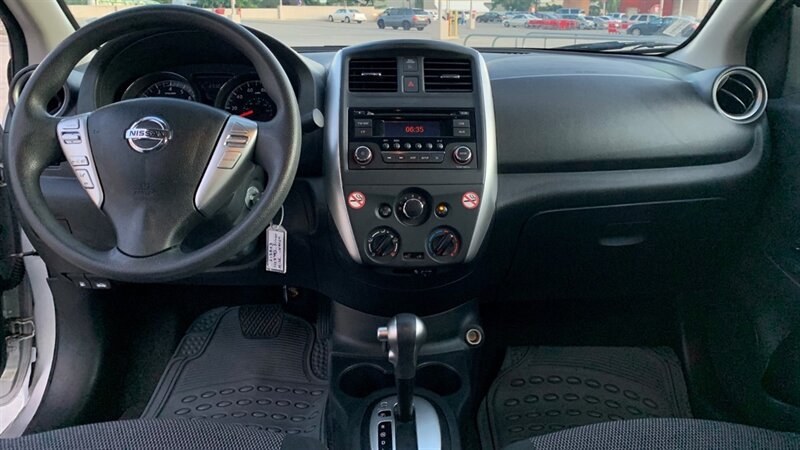 Used 2018 Nissan Versa SV FWD image 9