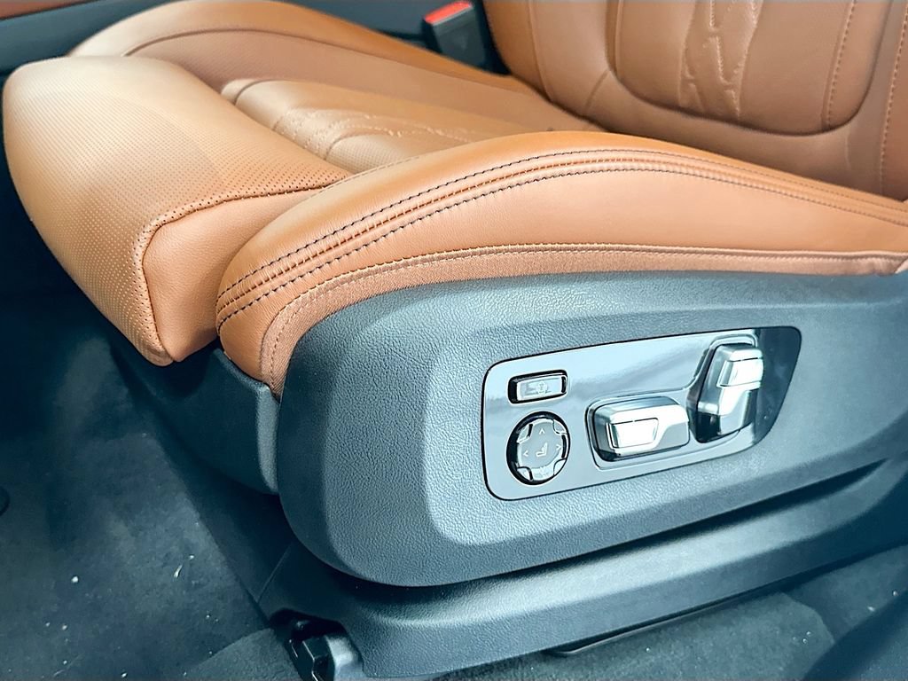 New 2026 BMW X5 M60i AWD/4WD image 20